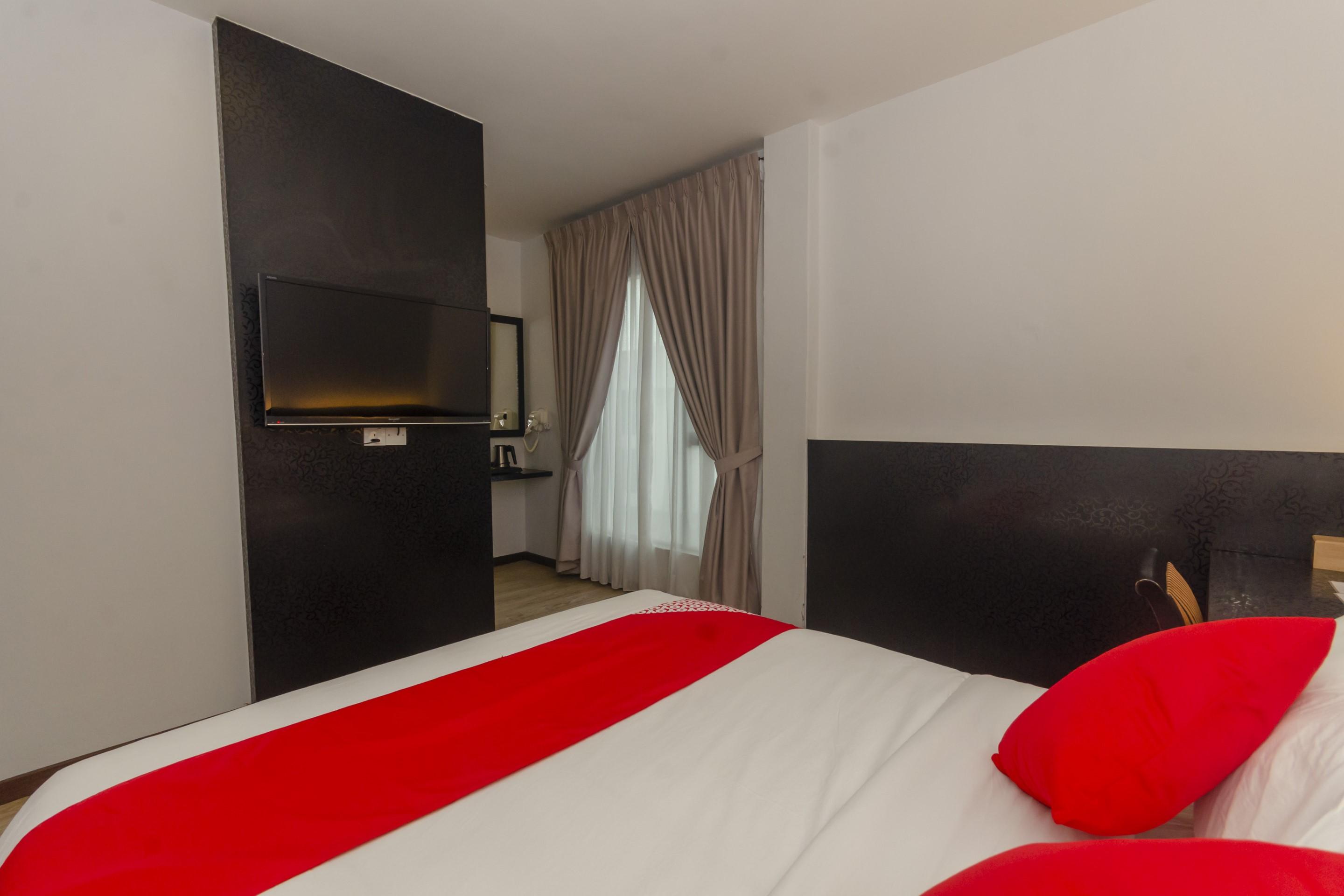 OYO 717 Mr J Hotel Wakaf Che Yeh 2 Exterior foto