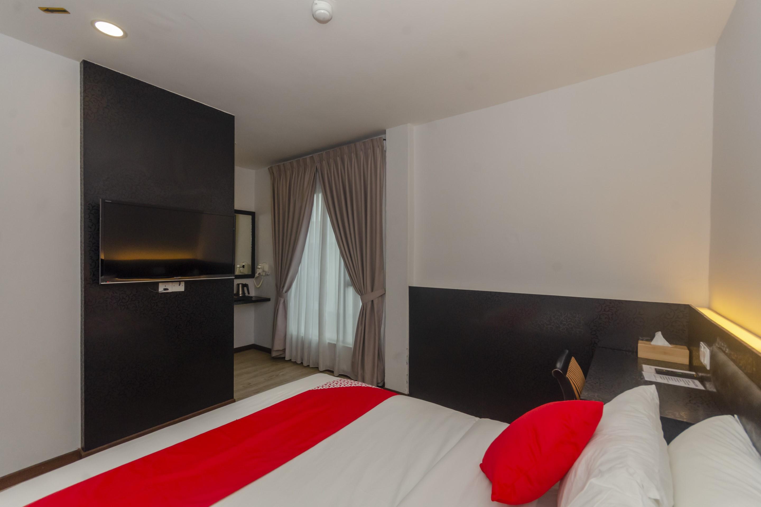 OYO 717 Mr J Hotel Wakaf Che Yeh 2 Exterior foto