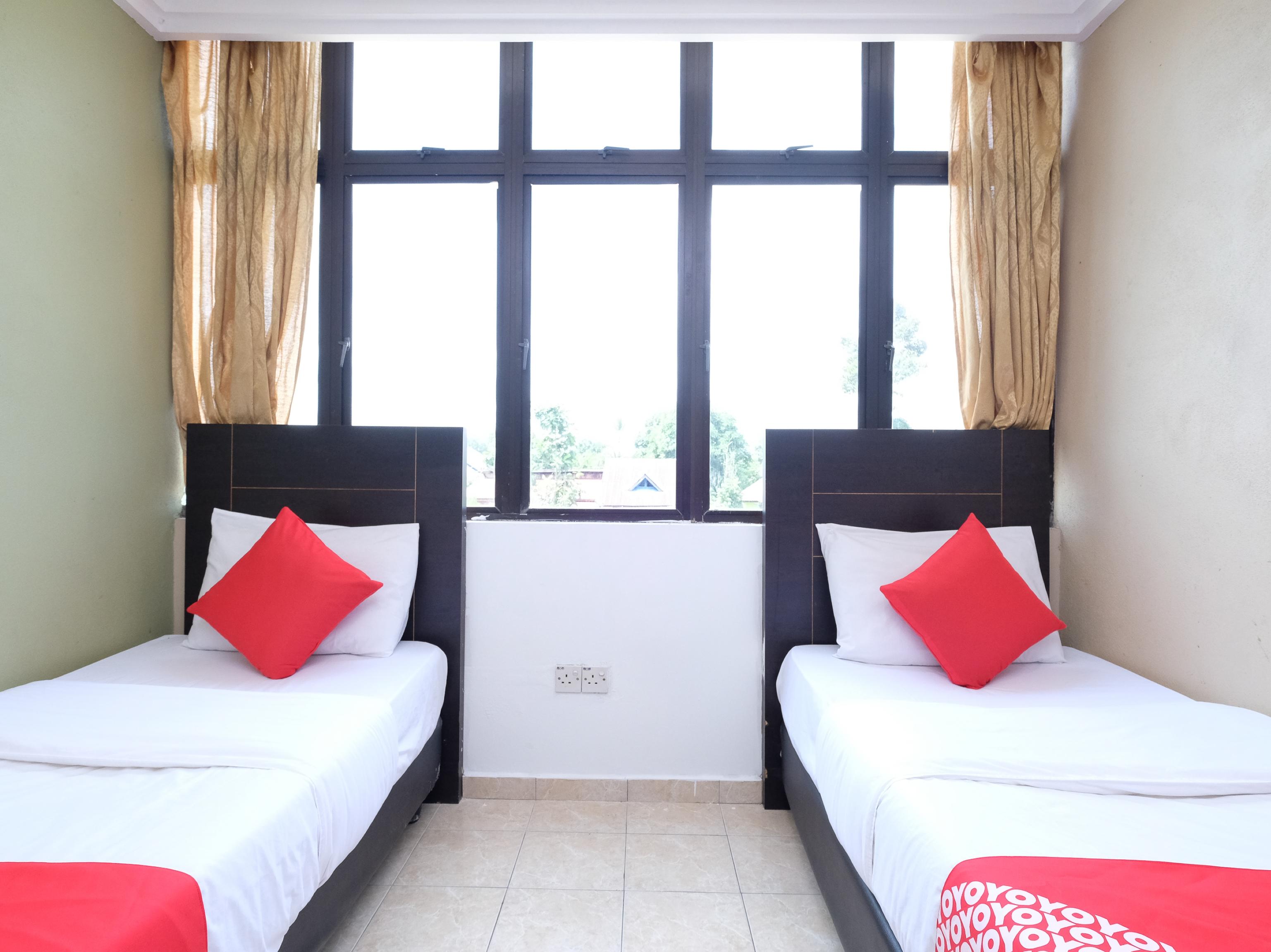 OYO 717 Mr J Hotel Wakaf Che Yeh 2 Exterior foto
