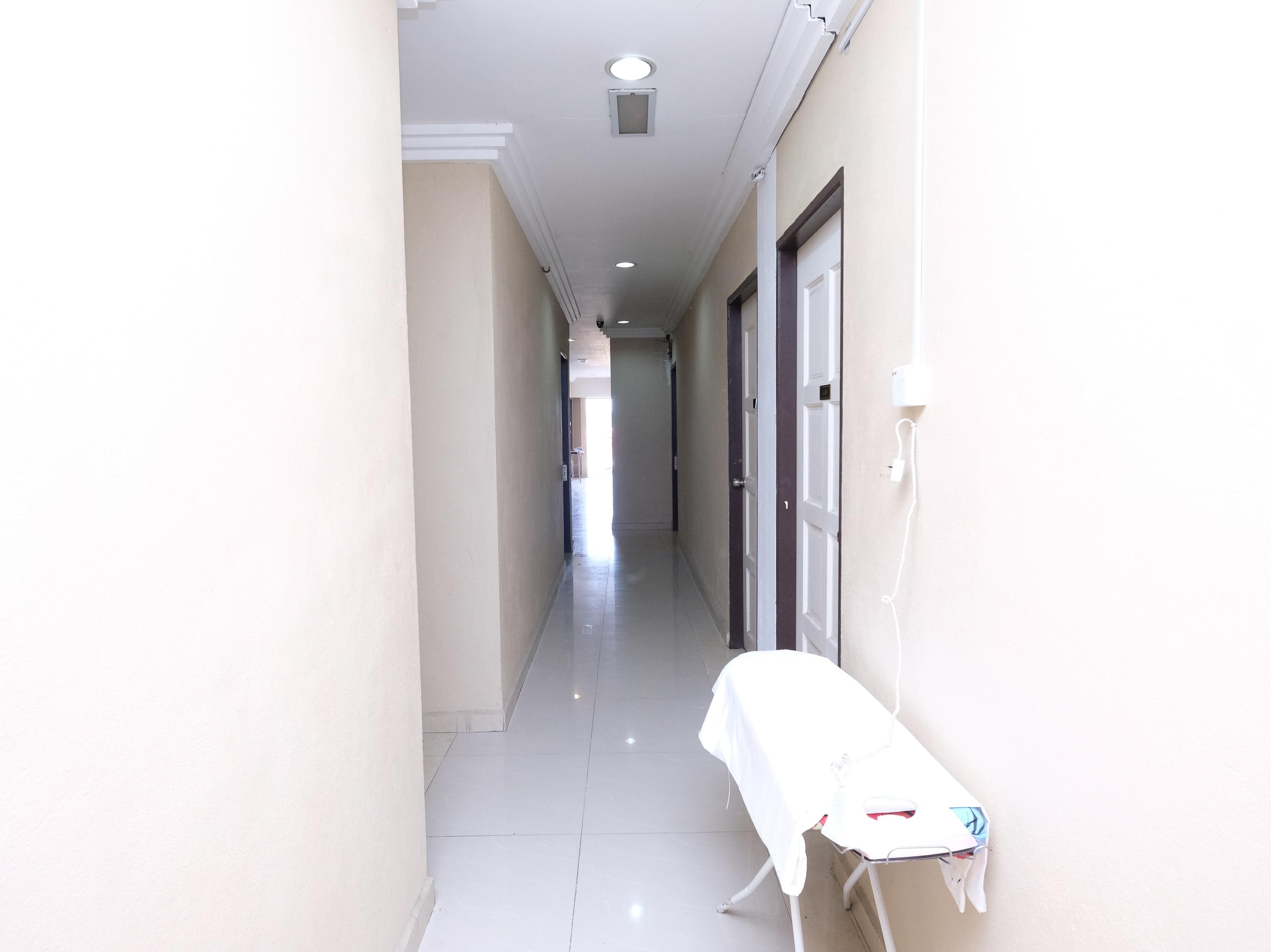 OYO 717 Mr J Hotel Wakaf Che Yeh 2 Exterior foto