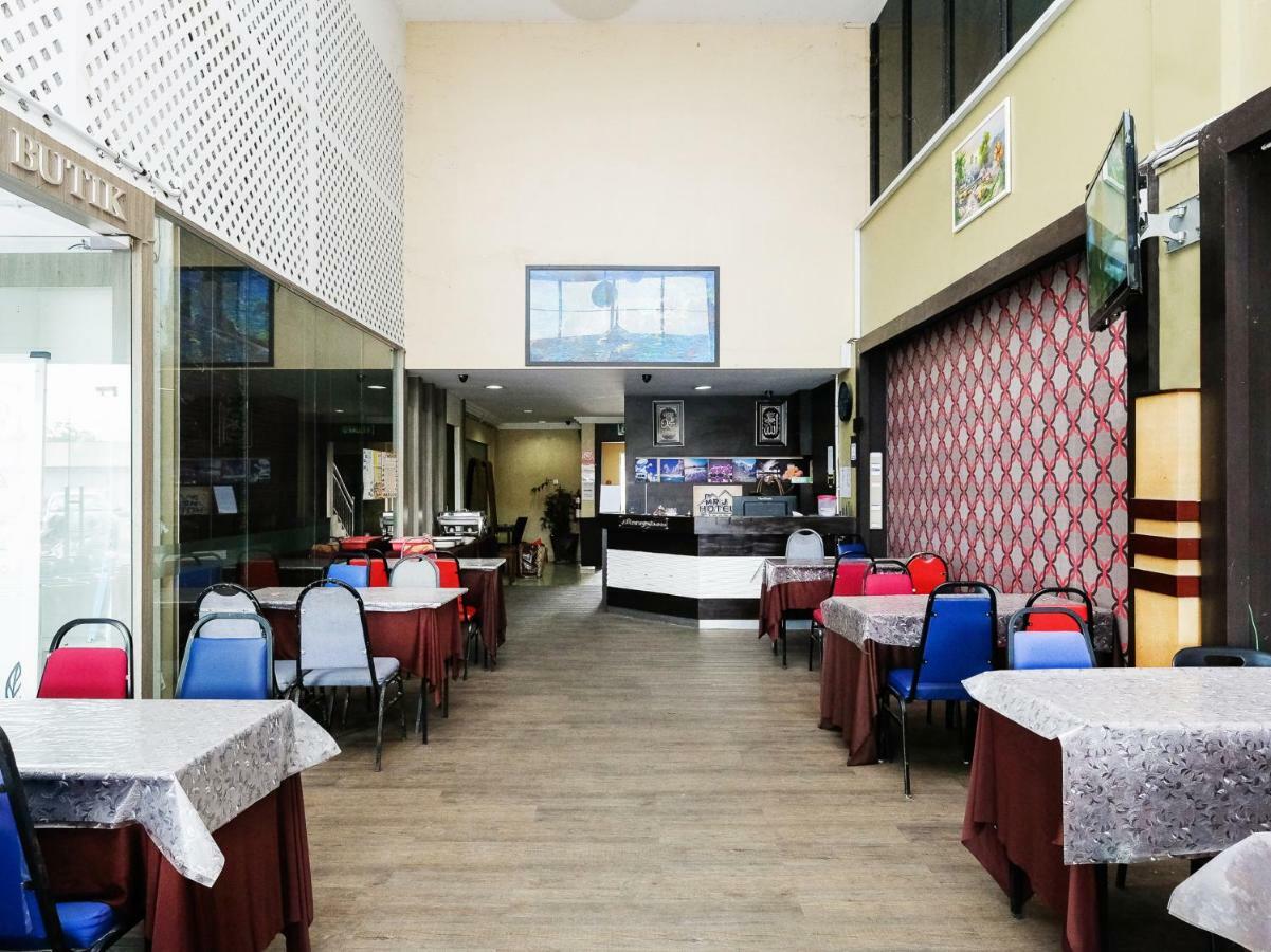 OYO 717 Mr J Hotel Wakaf Che Yeh 2 Exterior foto