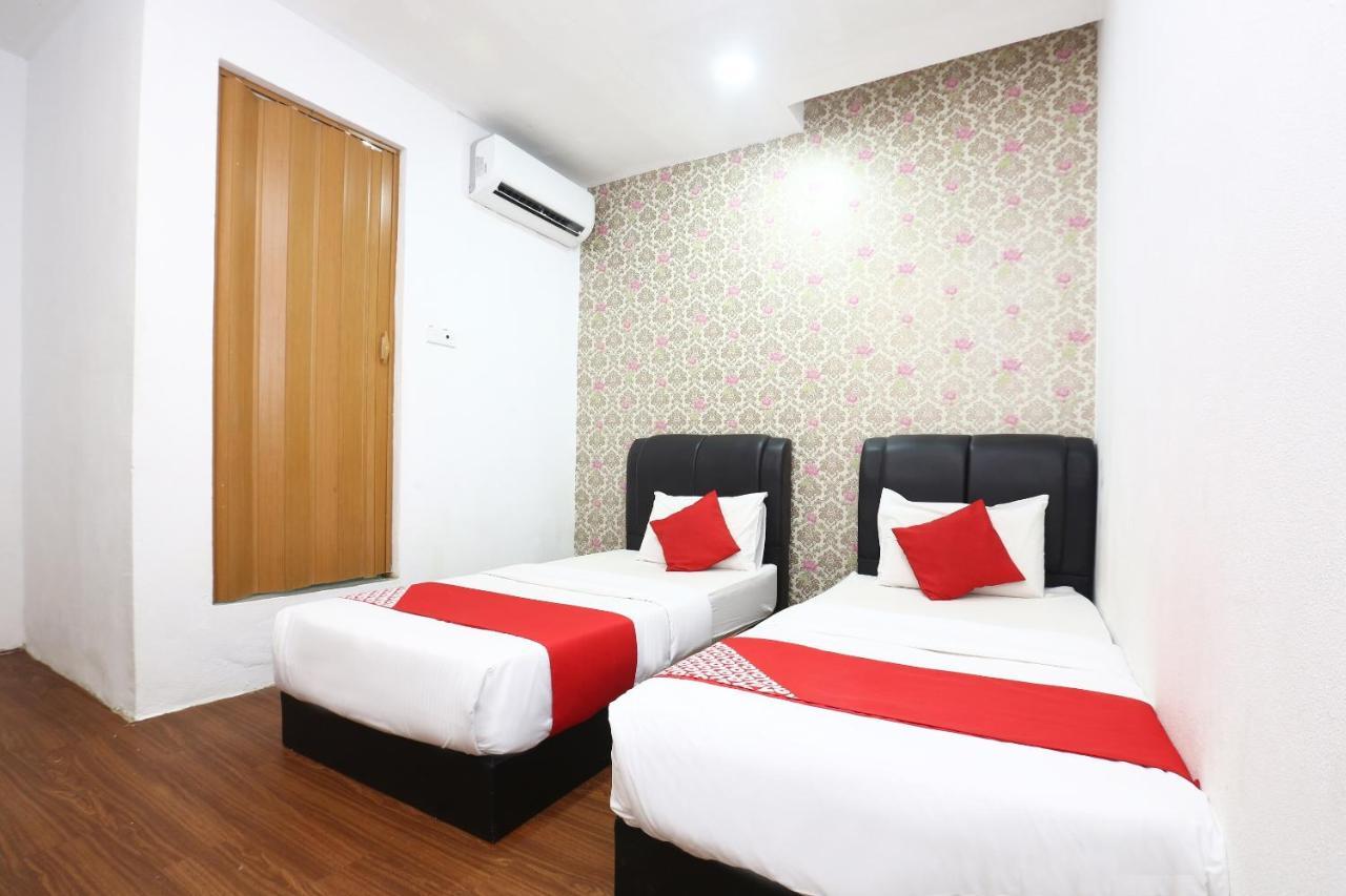OYO 717 Mr J Hotel Wakaf Che Yeh 2 Exterior foto